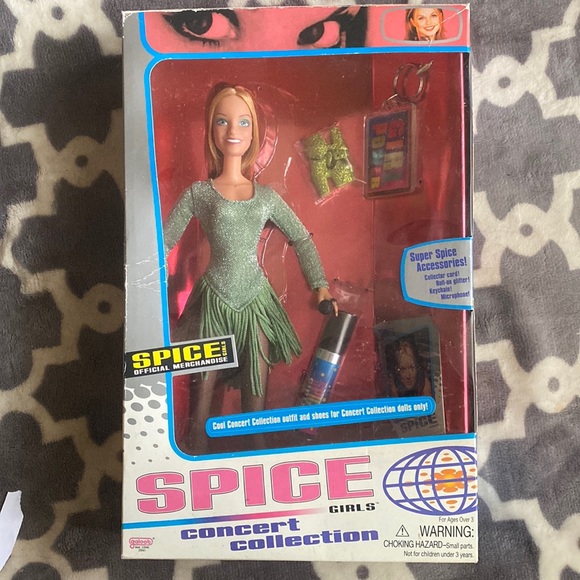 Authentic Spice Girls collectors edition Geri Haliwell (ginger spice) doll - Picture 5 of 6